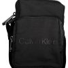 Calvin Klein Crna Shoulder Torba